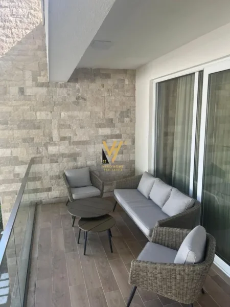 Durres, shitet apartament 2+1+Ballkon Kati 3, 94 m² 280.000 € (GJIRI I LALZIT)