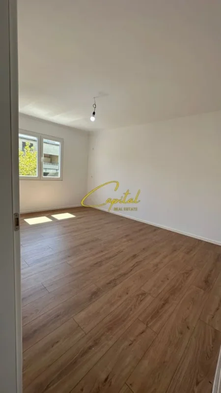 Tirane, shitet apartament 2+1+Ballkon Kati 4, 73 m² 129.000 € (RRUGA KONGRESI I MANASTIRIT)