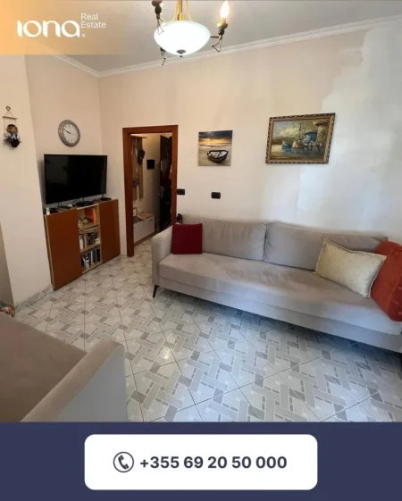 Shkembi Kavajes, shitet apartament 2+1 Kati 2, 63 m² (60m Distanc Nga Deti)