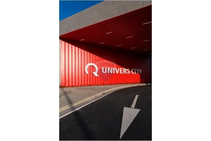 Tirane, shitet apartament 2+1+Ballkon , 95 m² 98.000 € 