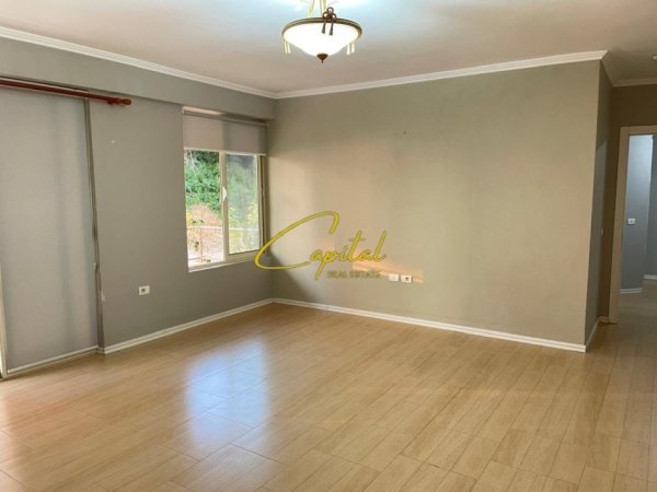 Tirane, shitet apartament 2+1+Ballkon Kati 1, 110 m² 143.000 € (FRESKU)