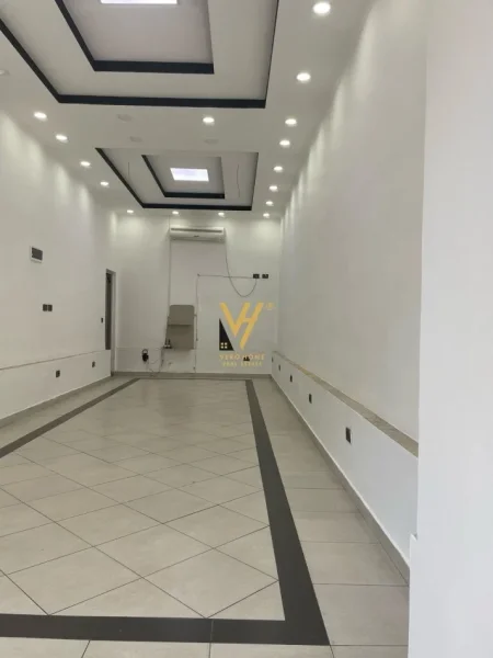 Tirane, jepet me qera Kati 0, 43 m² 700 € (RRUGA BARDHYL)