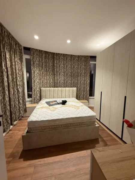 Tirane, jepet me qera apartament 1+1 Kati 7, 60 m² 480 € (Supermarket Aldi , Fondacioni Eleonor)