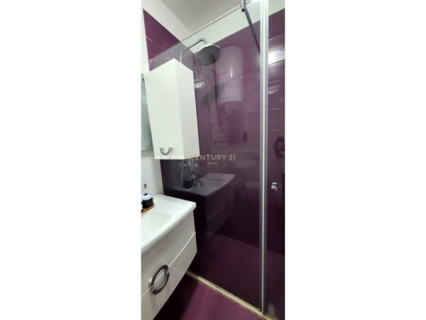 Tirane, jepet me qera apartament duplex 2+1+Aneks+Ballkon Kati 1, 90 m² 700 € (Rezidenca Kodra e Diellit 2)