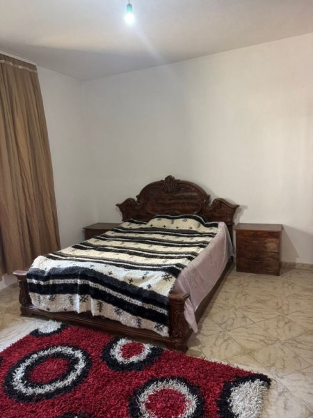 Tirane, jepet me qera apartament 2+1 Kati 1, 95 m² 450 € 