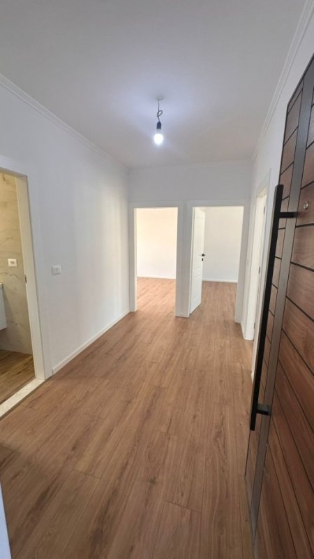 Tirane, shitet apartament 2+1+Ballkon Kati 4, 73 m² 129.000 € (Pediatria, Rruga Xhanfize Keko)