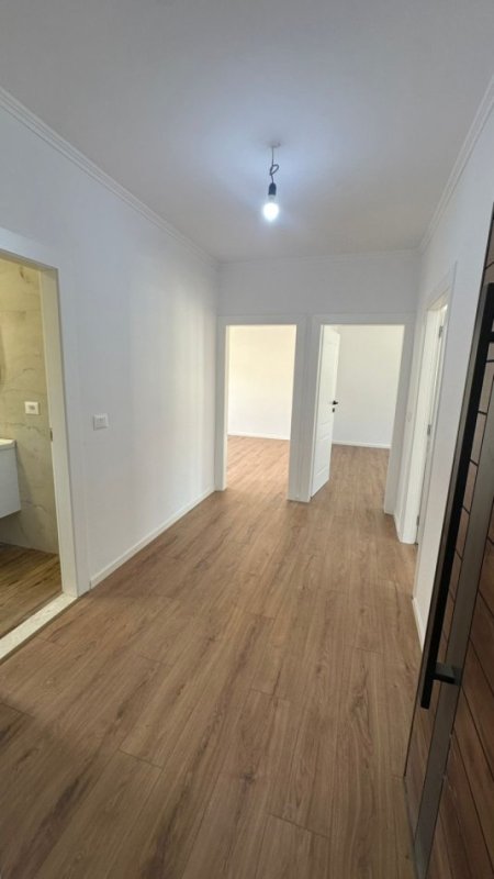 Tirane, shitet apartament 2+1+Ballkon Kati 4, 73 m² 129.000 € (Pediatria, Rruga Xhanfize Keko)