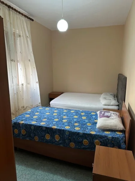 Tirane, jepet me qera apartament 1+1 Kati 2, 70 m² 500 € (Rruga e Durresit (VR005))
