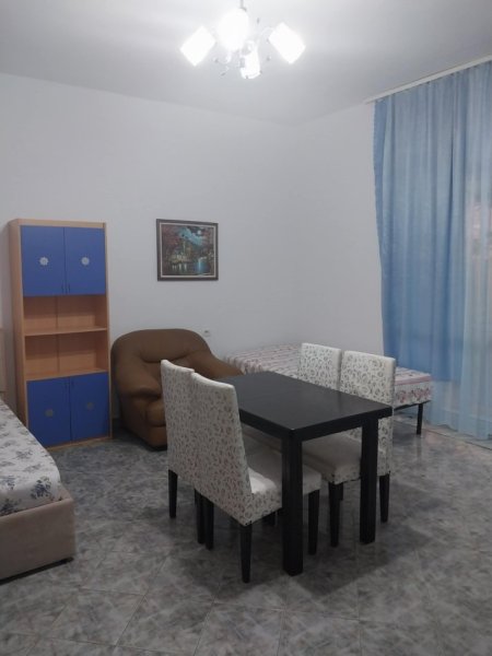 Tirane, shes, garsonier me verande te bollshme Kati 1, Rruga e Dibres