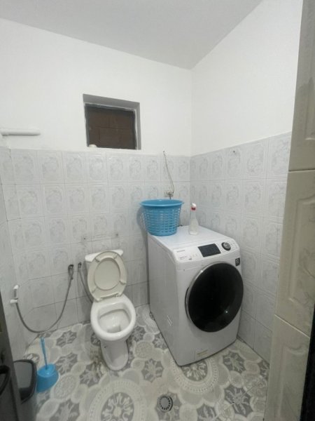 Tirane, jepet me qera shtepi 2+1 Kati 2, 90 m² 450 € (Don Bosko prane Vodafonit)