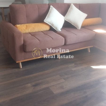 Tirane, jepet me qera apartament 1+1 Kati 3, 65 m² 400 € (Ali Demi)