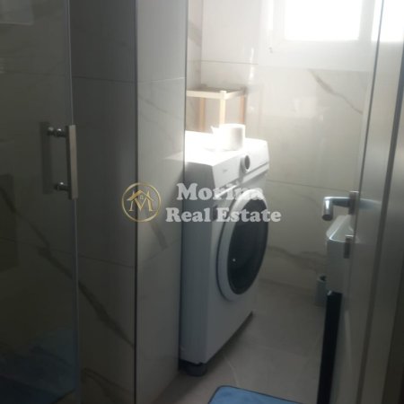Tirane, jepet me qera apartament 1+1 Kati 3, 65 m² 400 € (Ali Demi)