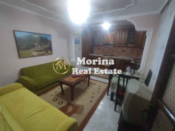Tirane, jepet me qera shtepi 2+1 Kati 1, 120 m² 450 € (Stacioni i Trenit)