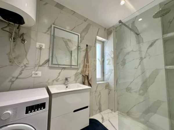 Tirane, shitet apartament 1+1 Kati 2, 70 m² 165.000 € (Rr.e Dibres)