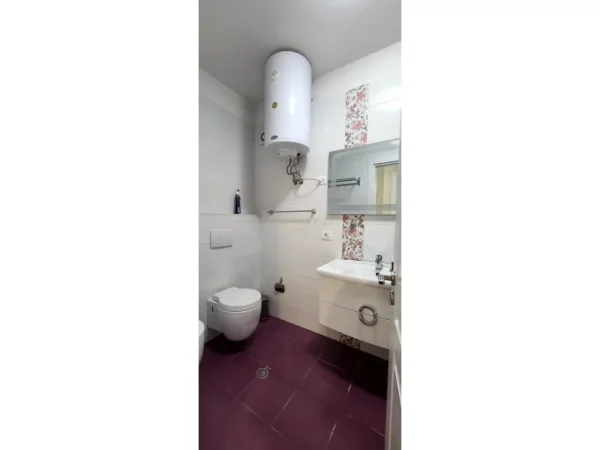 Tirane, jepet me qera apartament duplex Dublex Kati 0, 108 m² 700 € (Neom120297)