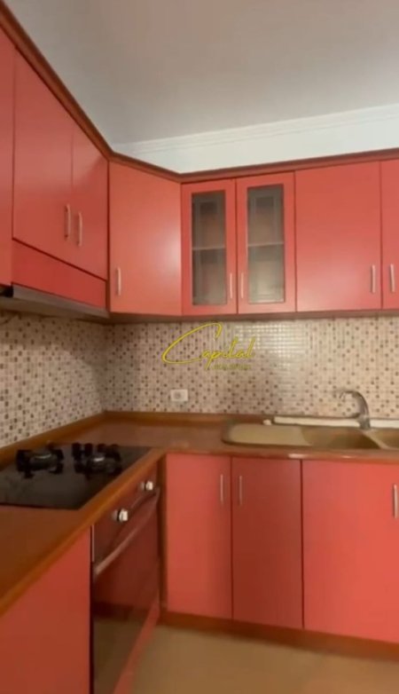 Tirane, shitet apartament 2+1+Ballkon Kati 7, 96 m² 127.000 € (YZBERISHT)
