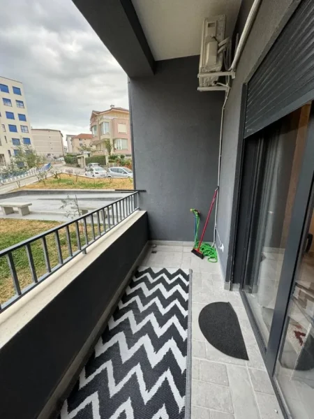 Tirane, jepet me qera apartament 1+1+Ballkon Kati 1, 65 m² 400 € (Mangalem 21)