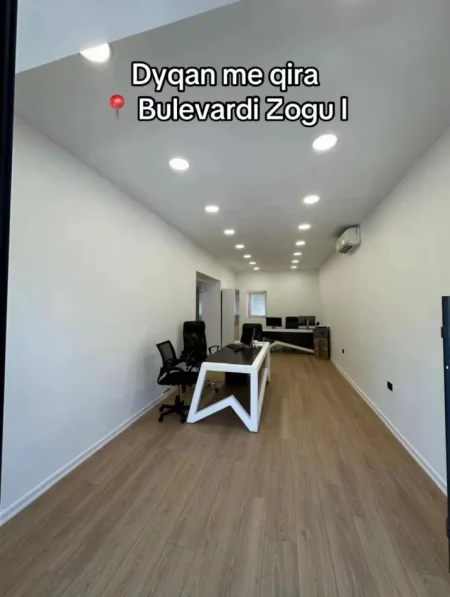Tirane, jepet me qera dyqan Kati 0, 62 m² 2.000 € (Bulevardi Zogu I)