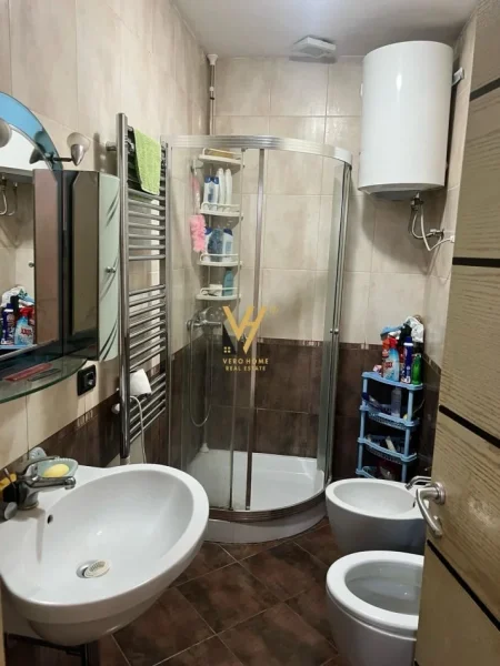 Tirane, shitet apartament 2+1+Ballkon Kati 2, 110 m² 187.000 € (XHAMLLIKU)