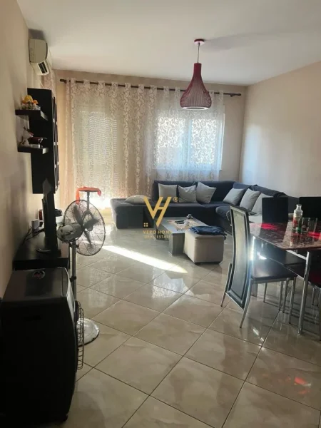 Tirane, shitet apartament 2+1+Ballkon Kati 2, 110 m² 187.000 € (XHAMLLIKU)