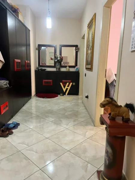 Tirane, shitet apartament 2+1+Ballkon Kati 2, 110 m² 187.000 € (XHAMLLIKU)