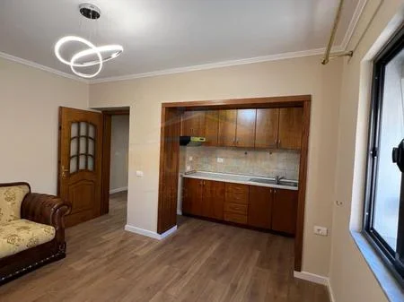 Tirane, shitet apartament 2+1 Kati 2, 71 m² 14.700.000 € 