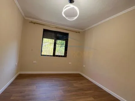 Tirane, shitet apartament 2+1 Kati 2, 71 m² 14.700.000 € 