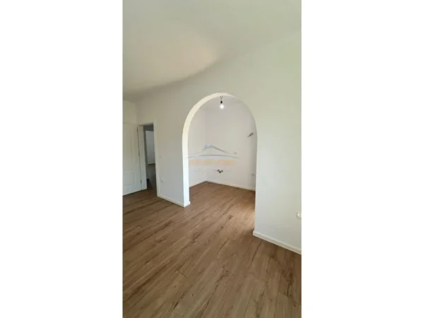 0683487469 Tirane, shitet apartament 2+1 Kati 4, 73 m² 129.000 € (Rruga Ali Baushi , QSUT)