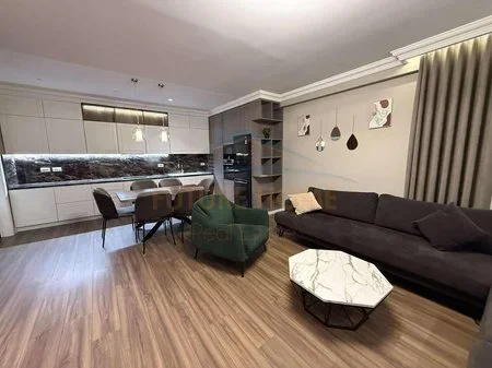 Tirane, jepet me qera apartament 3+1 Kati 2, 142 m² 1.100 € 