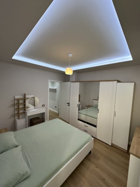 Tirane, shitet apartament 2+1+Ballkon Kati 4, 110 m² (Perball Delijorgjit)