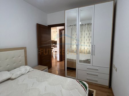 Tirane, jepet me qera apartament 2+1 Kati 0, 70 m² 650 € 