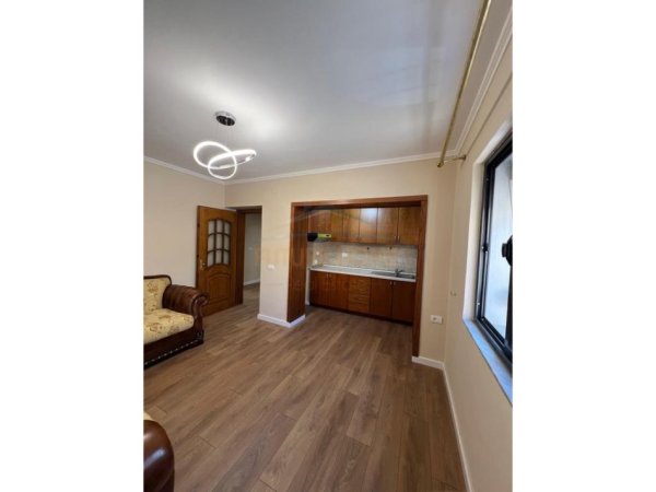 APARTAMENT 2+1 PER SHITJE TEK OXHAKU
