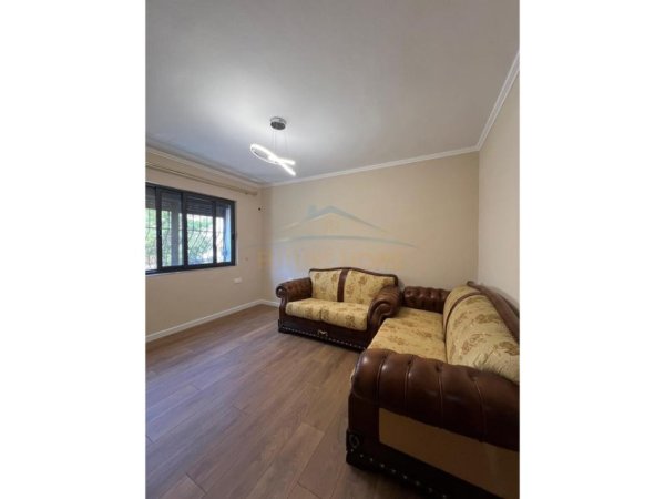 APARTAMENT 2+1 PER SHITJE TEK OXHAKU