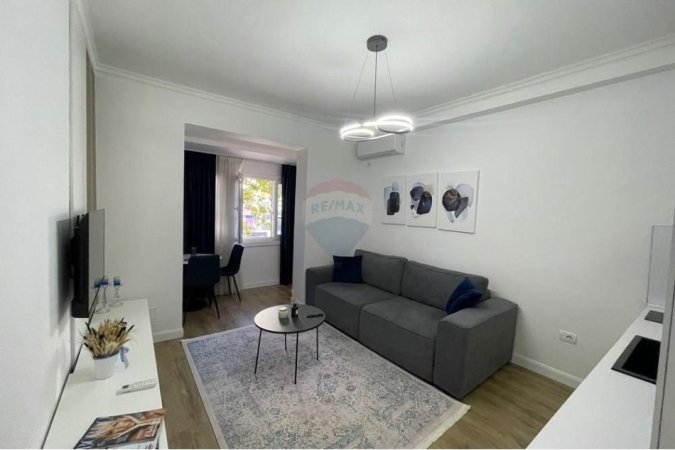 Tirane, jepet me qera apartament 1+1+Ballkon , 44 m² 650 € 