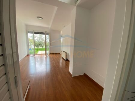 Tirane, jepet me qera Vile 3+1 Kati 0, 219 m² 2.200 € 