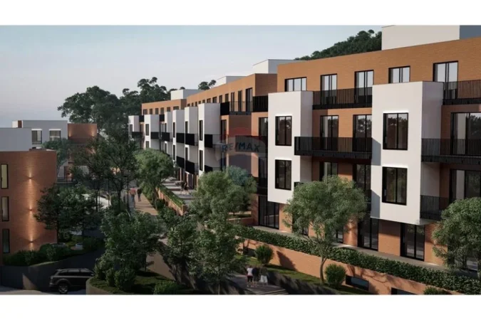 Tirane, shitet apartament 3+1+Ballkon , 151 m² 317.000 € (Teg)