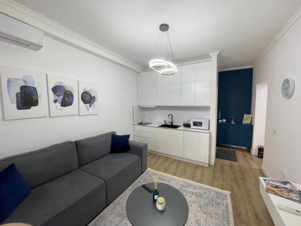 Tirane, jepet me qera apartament 1+1+Ballkon Kati 2, 43 m² 600 € (21 Dhjetori)