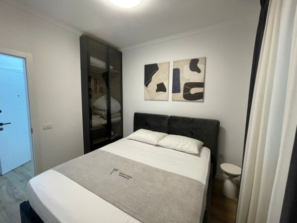 Tirane, jepet me qera apartament 1+1+Ballkon Kati 2, 43 m² 600 € (21 Dhjetori)