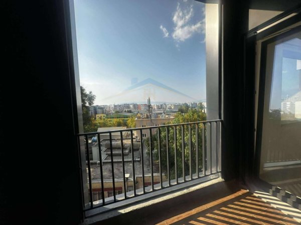 0683487469 Tirane, jepet me qera apartament 1+1 Kati 4, 61 m² 350 € (Spitali Amerikan 3 , Yzberisht)