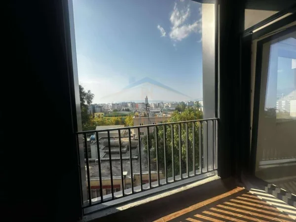0683487469 Tirane, jepet me qera apartament 1+1 Kati 4, 61 m² 350 € (Spitali Amerikan 3 , Yzberisht)