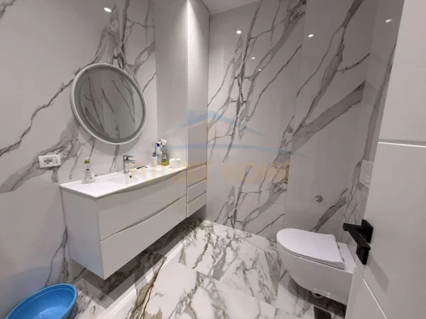 APARTAMENT 3+1 ME QERA NE LAKE LAND RESIDENCE, FARKE