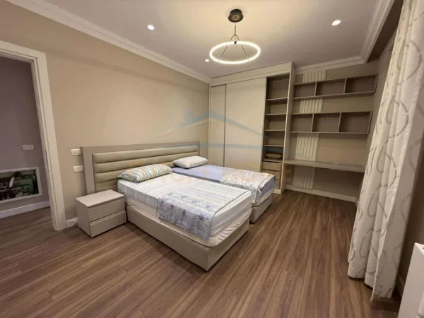 APARTAMENT 3+1 ME QERA NE LAKE LAND RESIDENCE, FARKE