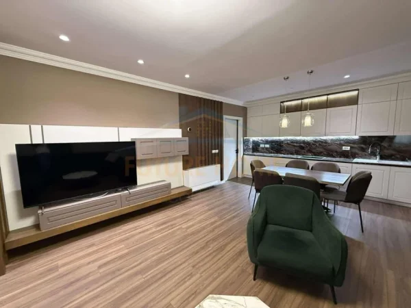 APARTAMENT 3+1 ME QERA NE LAKE LAND RESIDENCE, FARKE