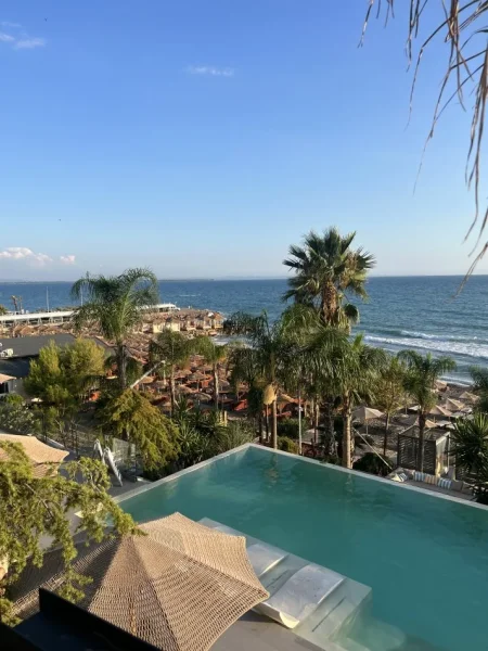 Rera e hedhur Shengjin, apartament ne plazh