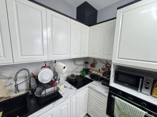 Tirane, shitet apartament 1+1 Kati 7, 70 m² 135.000 € 