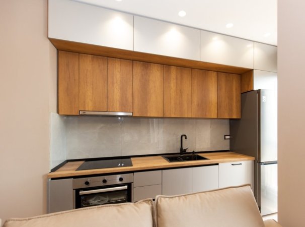 Tirane, jepet me qera apartament 1+1+Ballkon Kati 6, 57 m² 600 € (tek Rruga Jordan Misja)