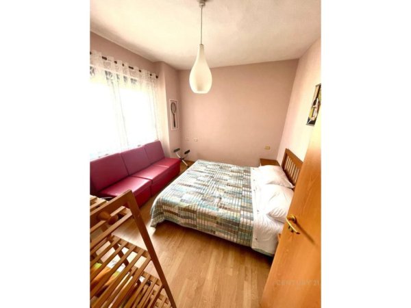 Tirane, jepet me qera apartament 1+1 Kati 9, 56 m² 500 € (9 kateshet , Qender)