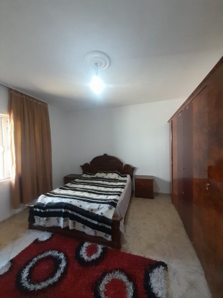 Tirane, jepet me qera Vile 2+1 Kati 1, 95 m² 450 € (Allias)