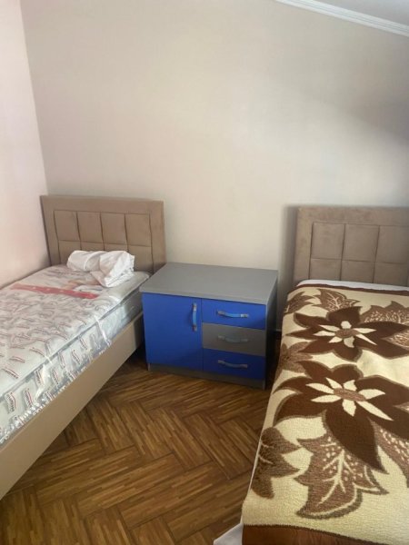 JEPET ME QERA APARTAMENT 2+1 NE ALI DEM TEK TREGU ELEKTRIK , 4 VETA 500 €uro