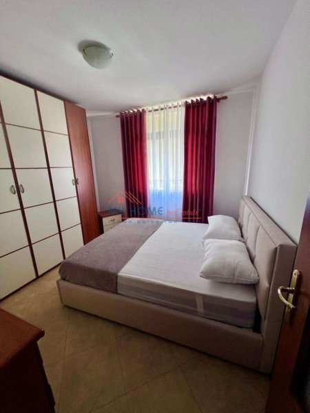 Tirane, jepet me qera apartament 2+1 Kati 8, 77 m² 750 € (Qender)